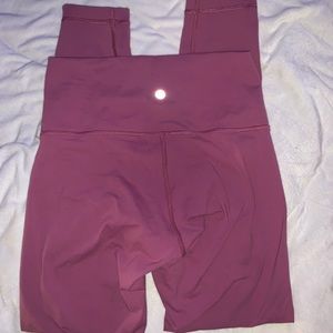 LULULEMON SIZE 6 PINK LEGGINGS